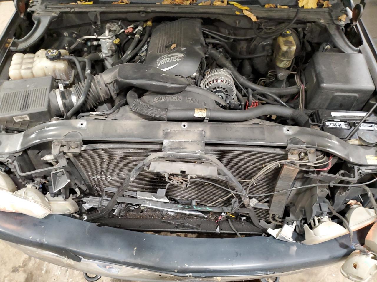 1GNEK13TX1J148140 2001 Chevrolet Tahoe K1500