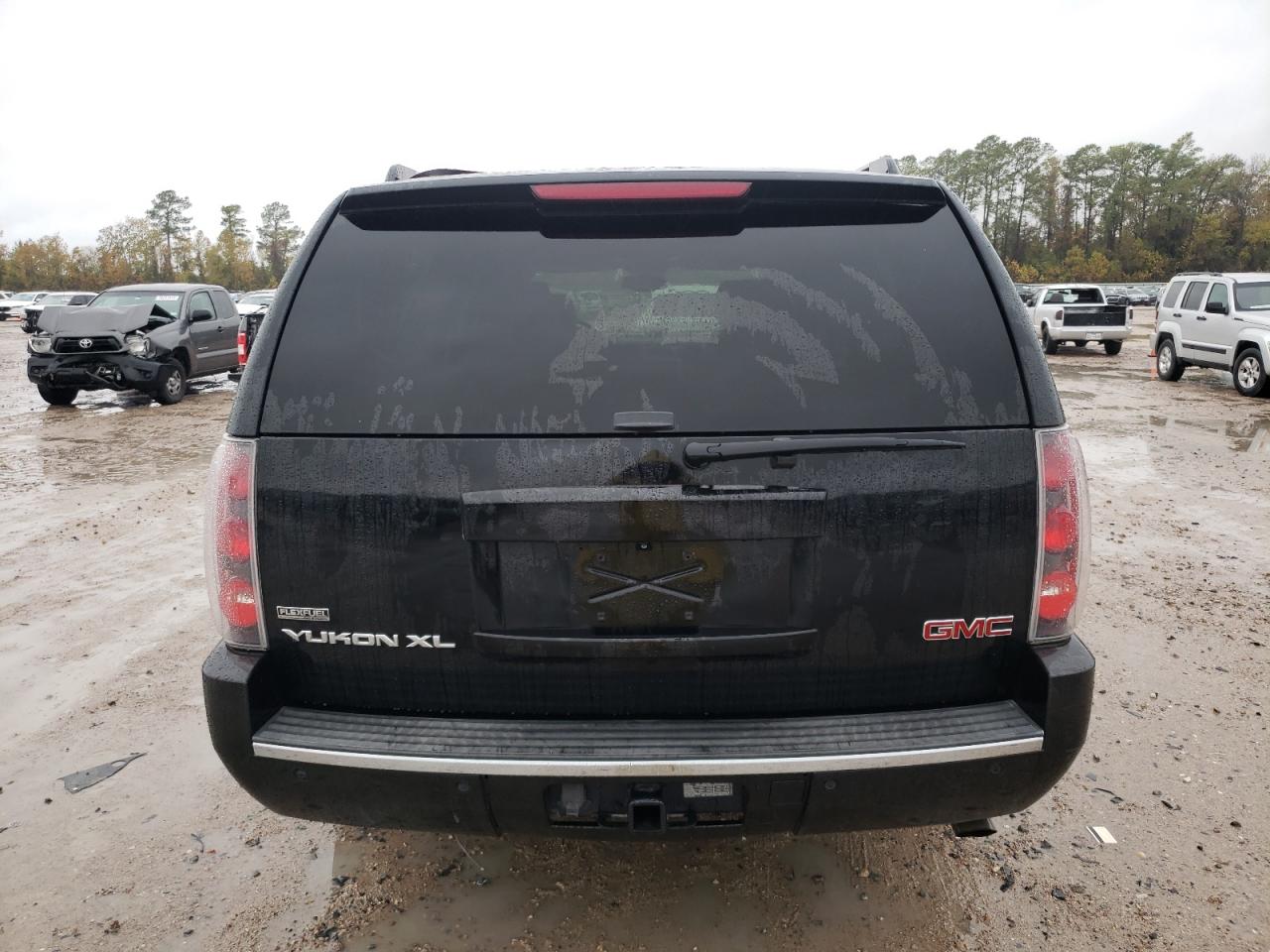 1GKS2MEF1BR137247 2011 GMC Yukon Xl Denali