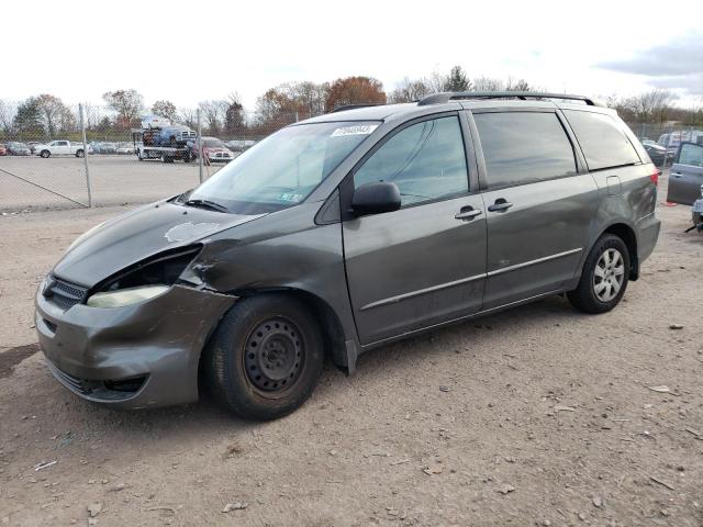 2004 Toyota Sienna CE