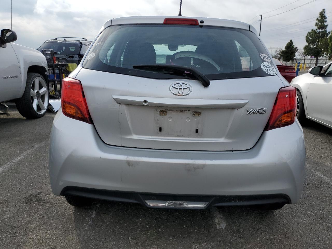 VNKKTUD34HA078421 TOYOTA YARIS 2017