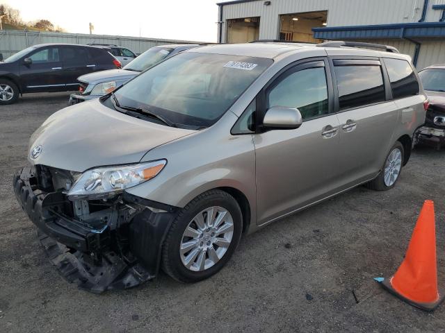 2015 Toyota Sienna XLE