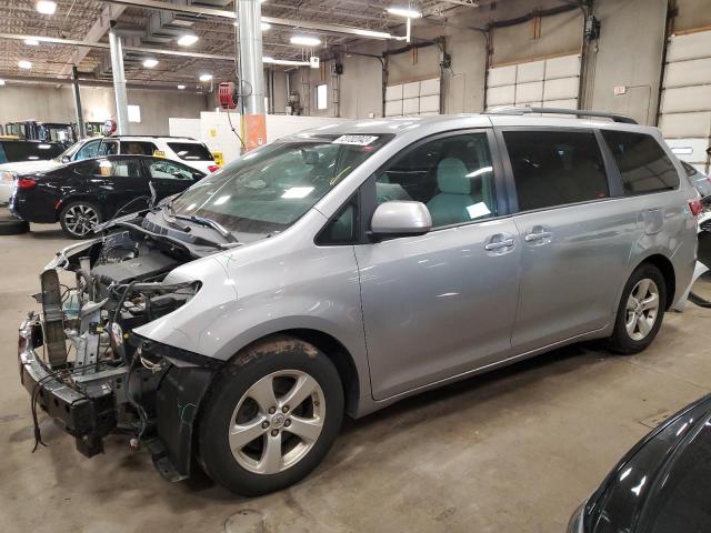 2016 Toyota Sienna LE