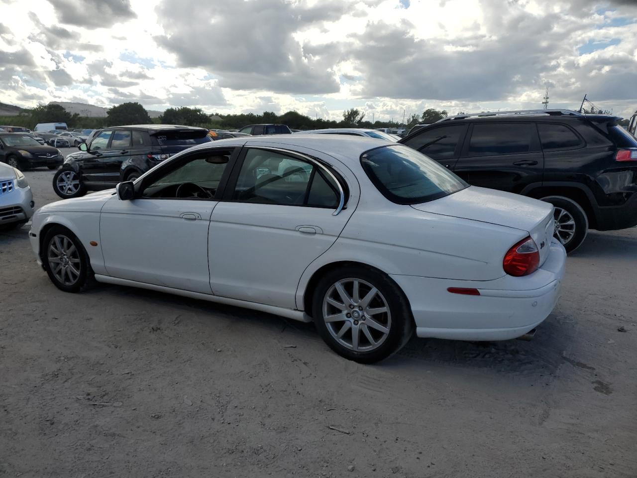 SAJDA03N02FM37942 2002 Jaguar S-Type Sport