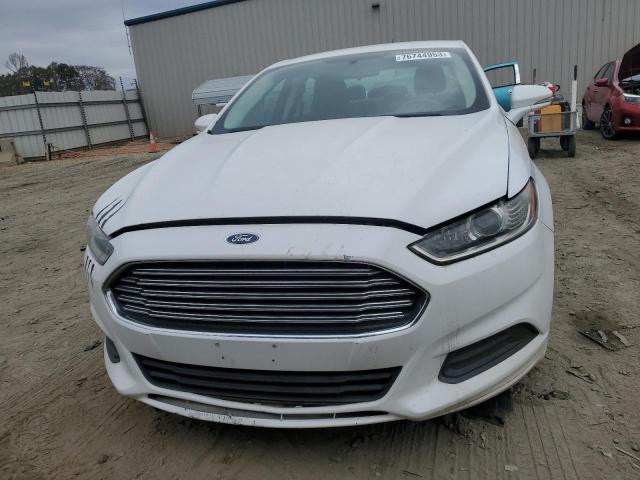 3FA6P0HD6GR333364 Ford FUSION SE