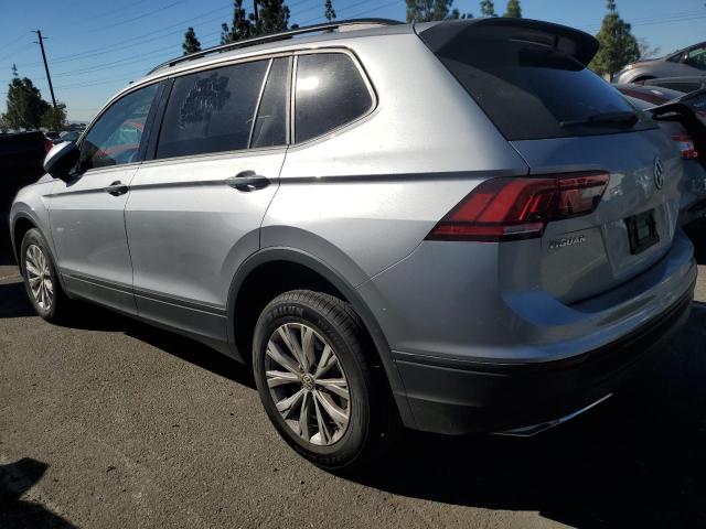 3VV1B7AX0LM144105 Volkswagen Tiguan S 2