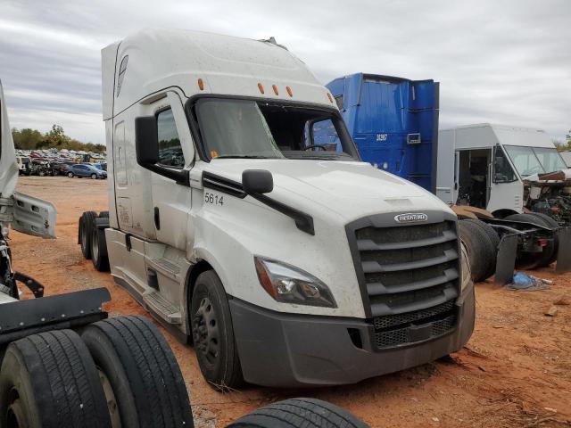 Lot #2469139631 2022 FREIGHTLINER CASCADIA 1 salvage car