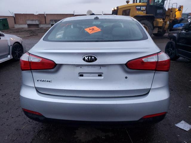 KNAFK4A69F5286549 | 2015 KIA FORTE LX