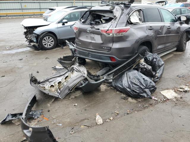 VIN 5TDJKRFHXGS290903 2016 Toyota Highlander, Xle no.13