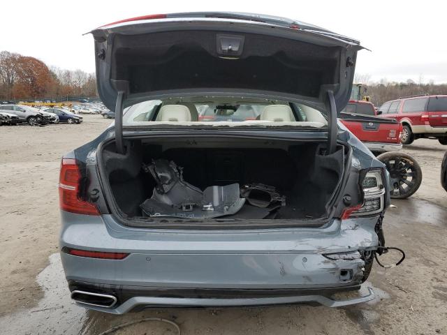 7JRL12TZ2NG157674 Volvo S60 B5 Mom  6