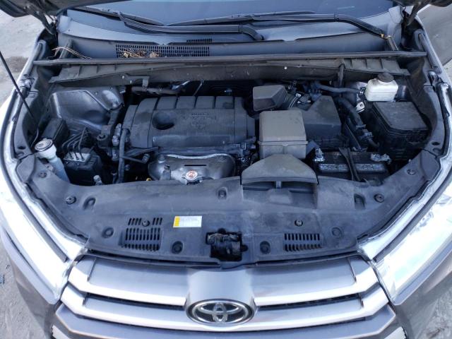 VIN 5TDZARFHXKS057621 2019 Toyota Highlander, LE no.11