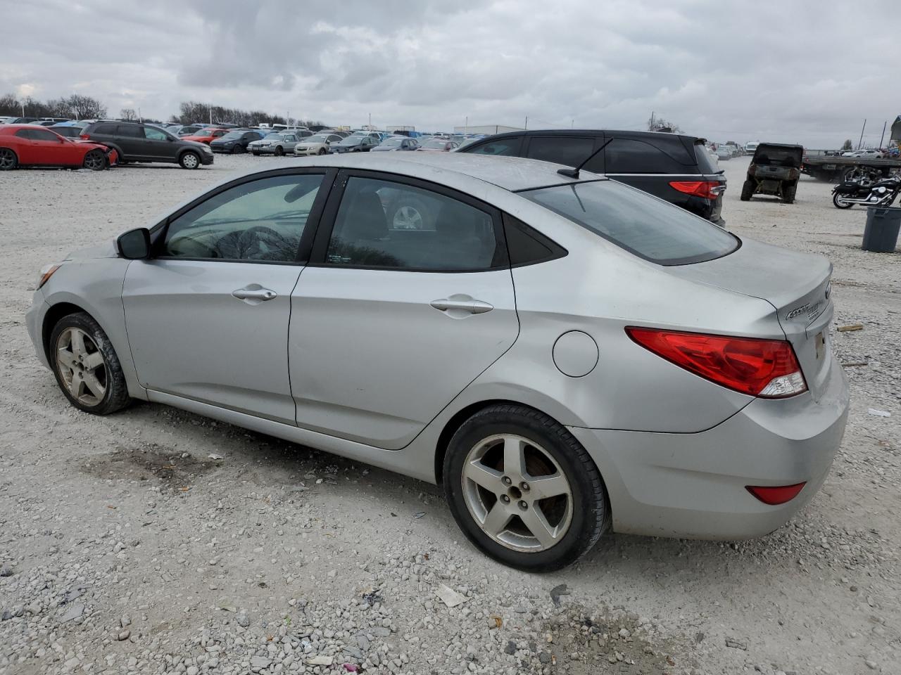 2013 Hyundai Accent Gls vin: KMHCT4AE1DU539937