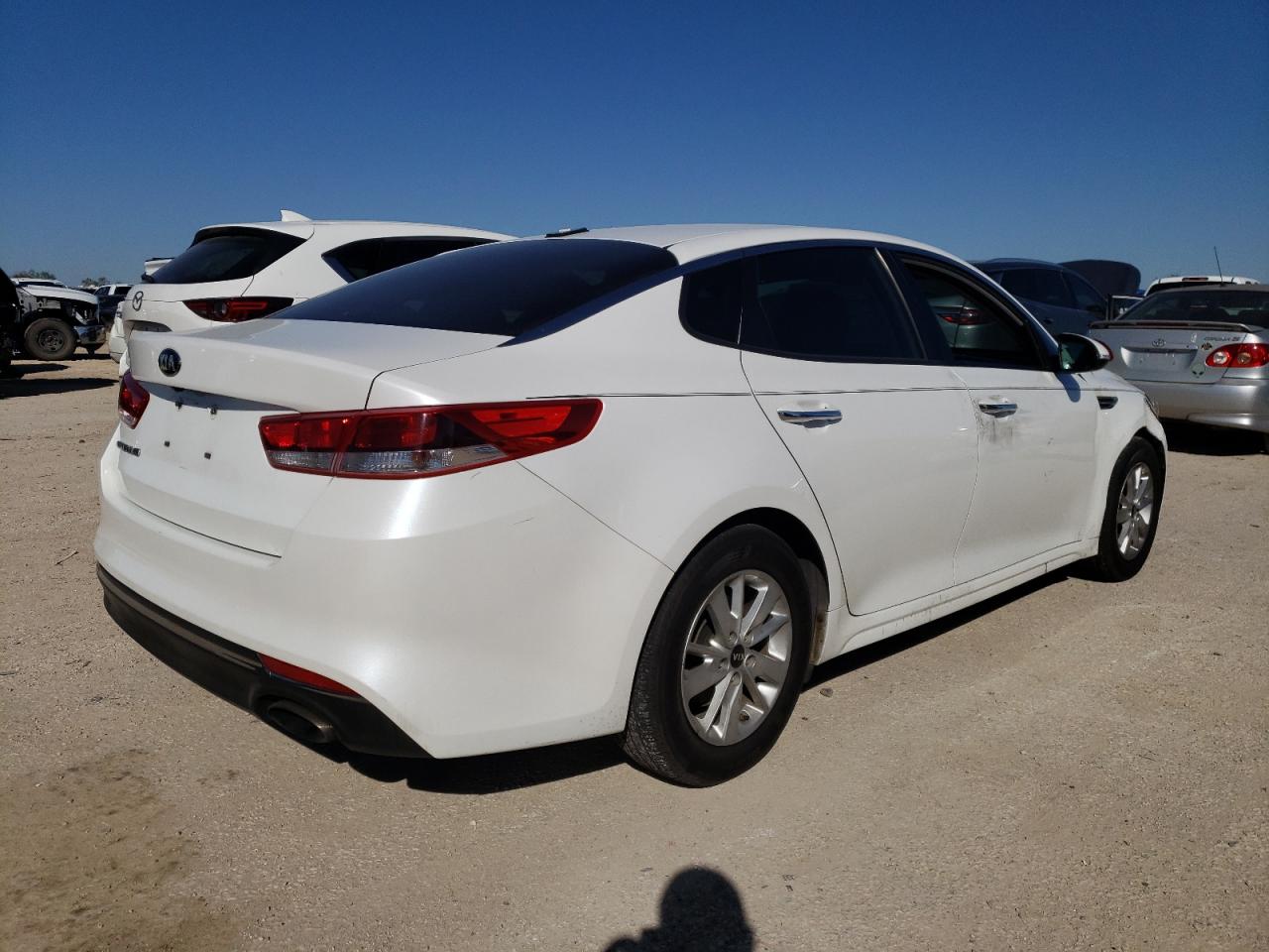 KNAGT4L31G5098713 2016 Kia Optima Lx