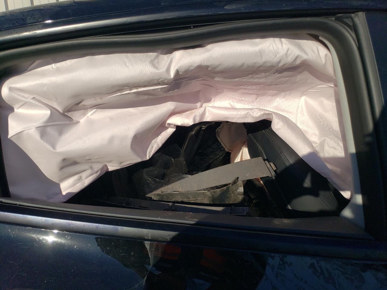 2023 Tesla Model Y vin: 7SAYGDEE0PA059636