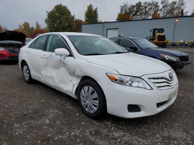 Image 4 of 2010 Toyota Camry salvage vehicle - Lot #75740973 at Copart