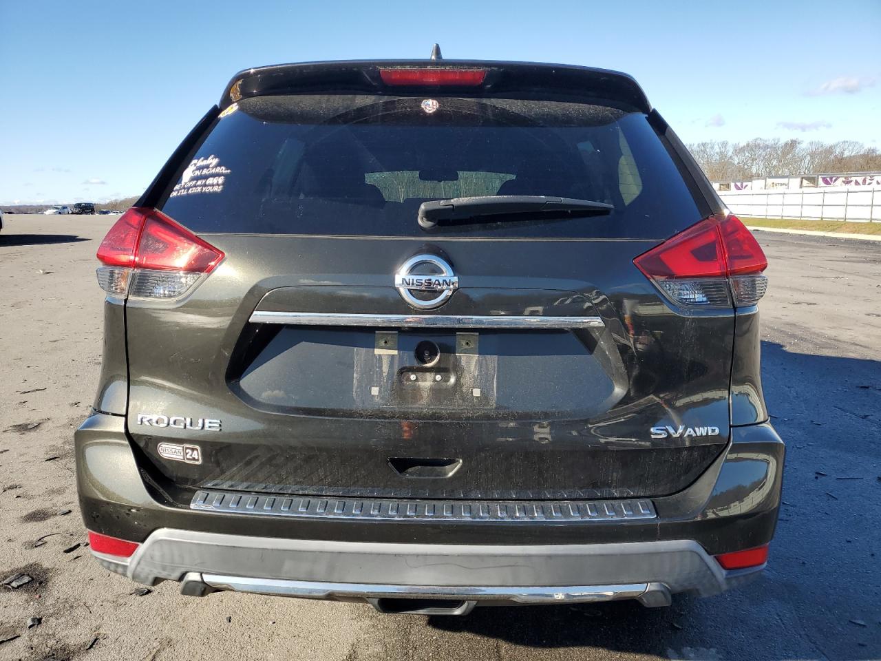 KNMAT2MV1HP596736 NISSAN ROGUE 2017