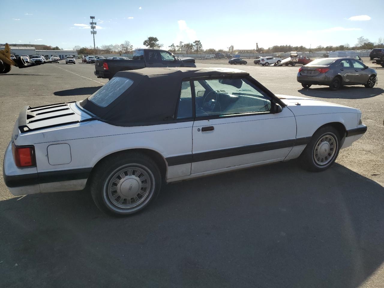 1FABP44A9HF221318 1987 Ford Mustang Lx