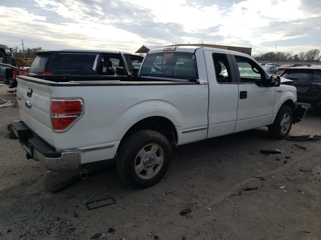 2014 Ford F150 Super Cab vin: 1FTFX1CF6EKD41121