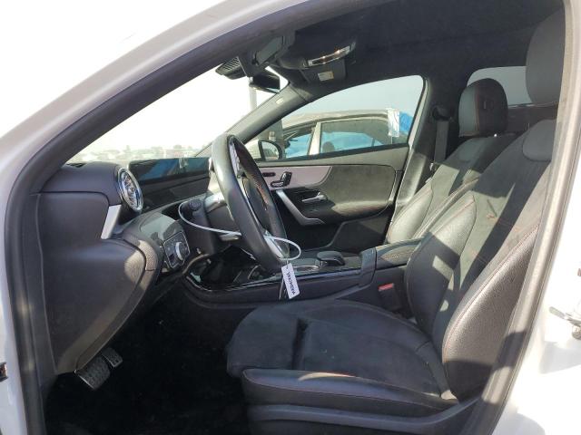 WDD3G4EB5KW029378 Mercedes-Benz A 220