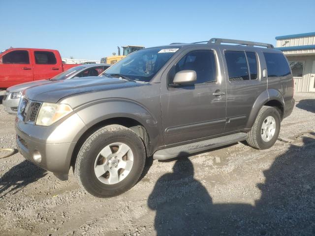 2006 Nissan Pathfinder LE