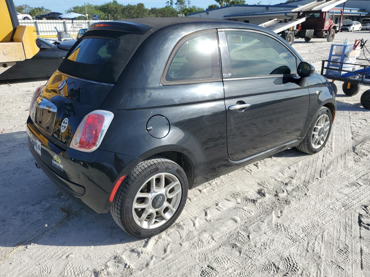 2012 Fiat 500 Pop vin: 3C3CFFDR7CT385382