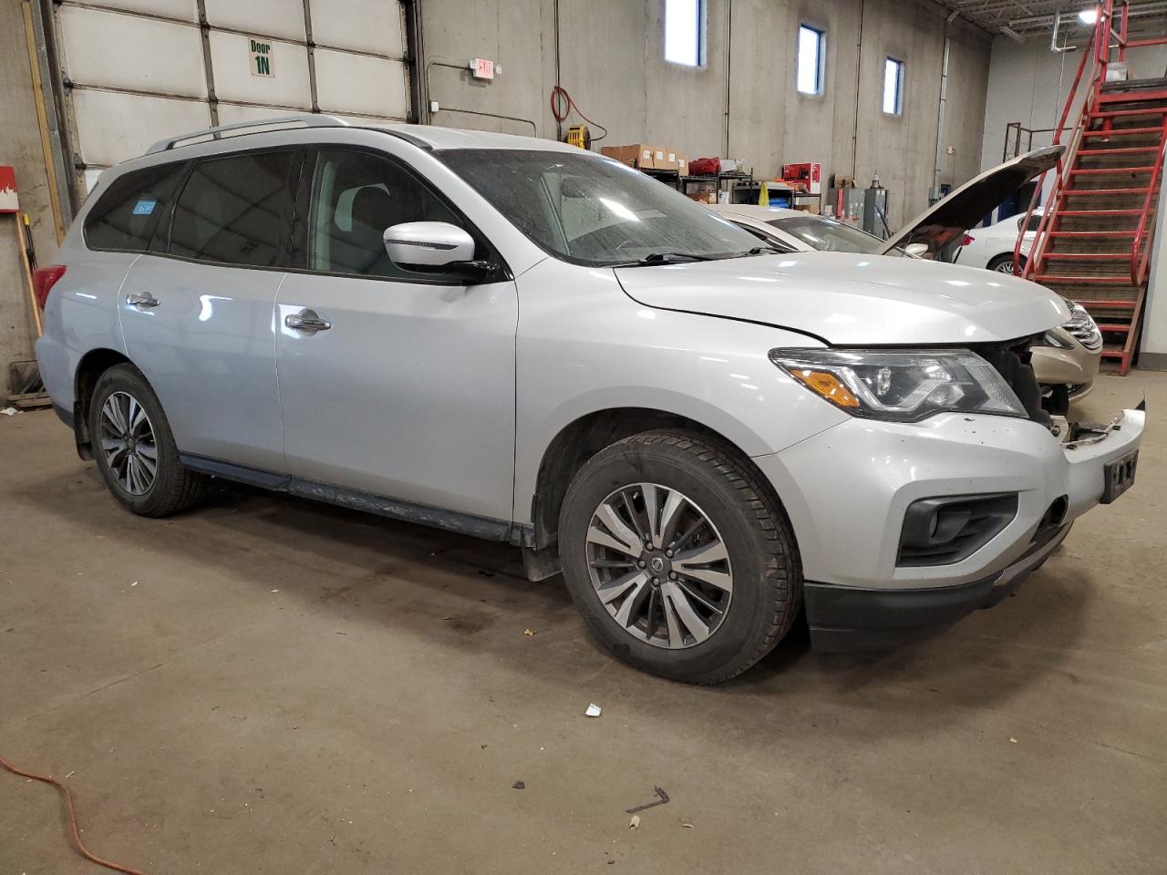 5N1DR2MM0HC618831 NISSAN PATHFINDER 2017