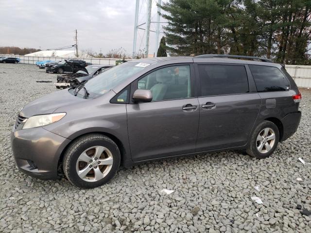 2013 Toyota Sienna LE