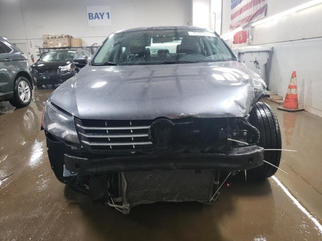 1VWBV7A35FC097261 | 2015 VOLKSWAGEN PASSAT SE