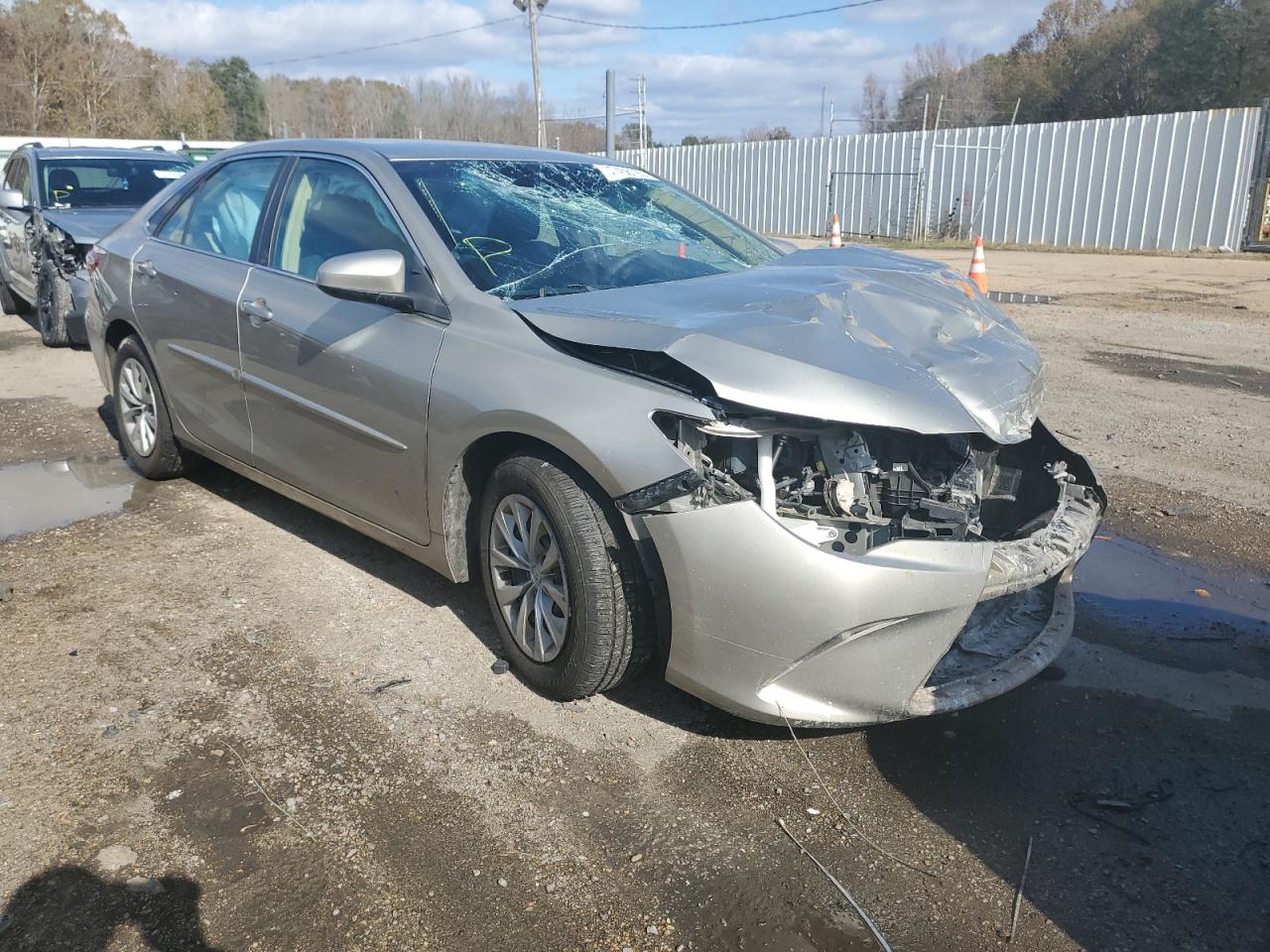 4T1BF1FK8FU075077 2015 Toyota Camry Le 4T1BF1FK8FU075077 2015 Toyota Camry Le