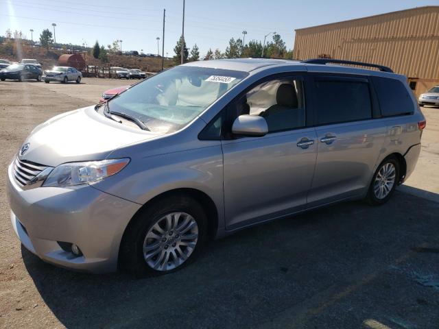 2016 Toyota Sienna XLE