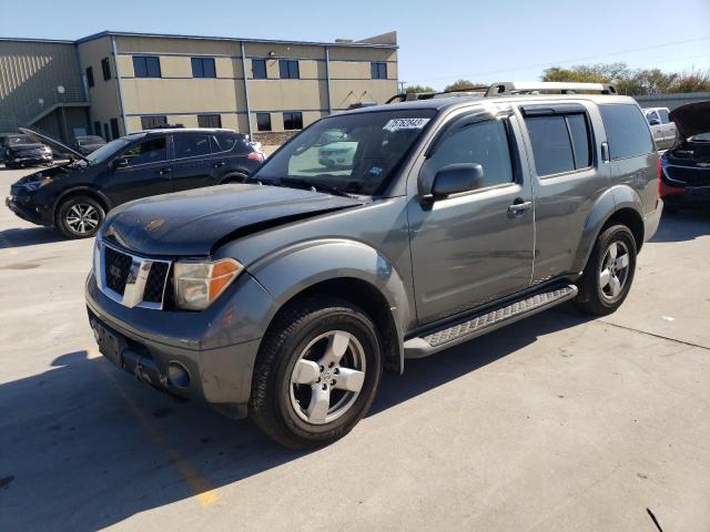 2005 Nissan Pathfinder LE