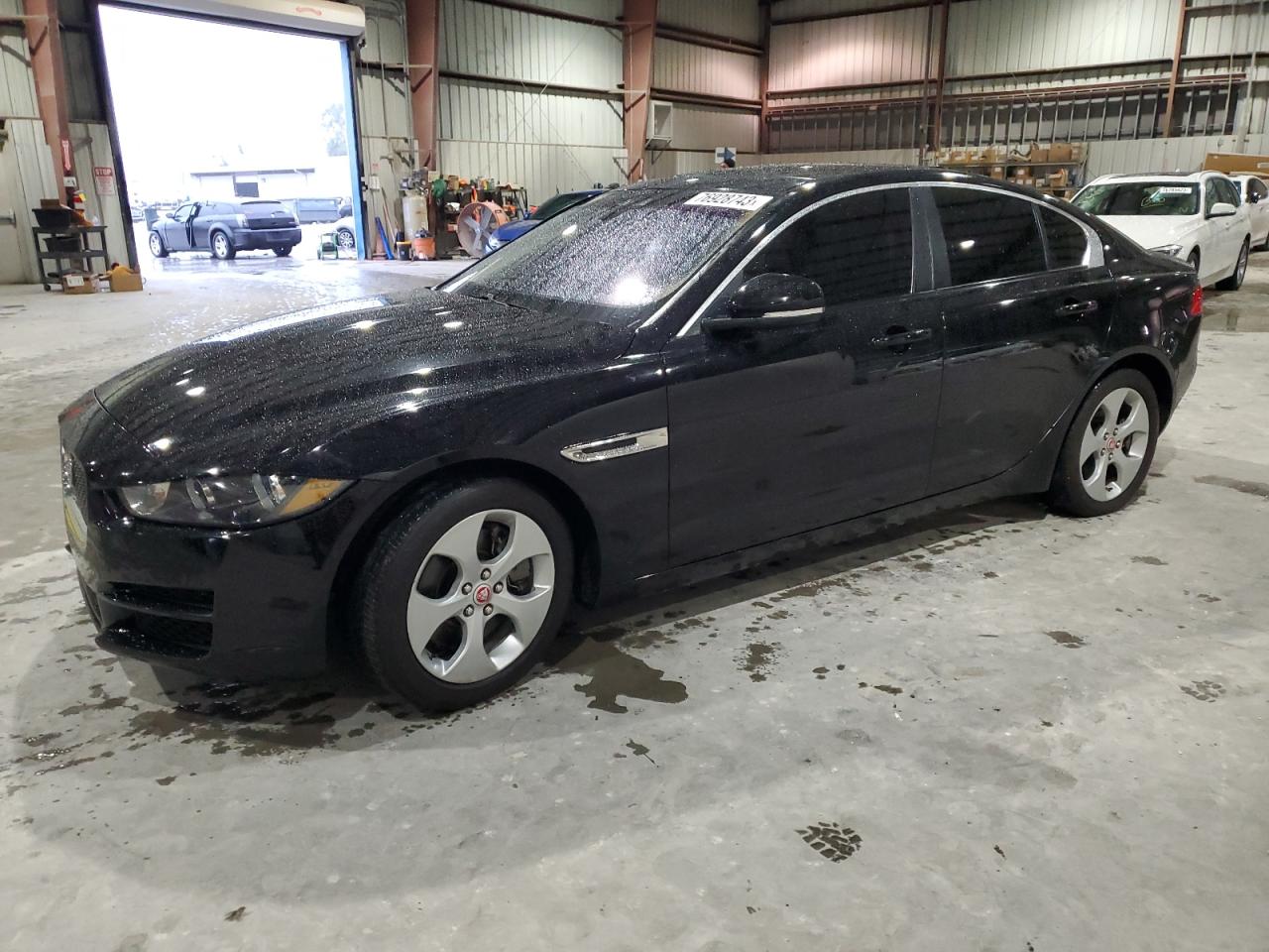 2018 Jaguar Xe vin: SAJAR4FX7JCP37073