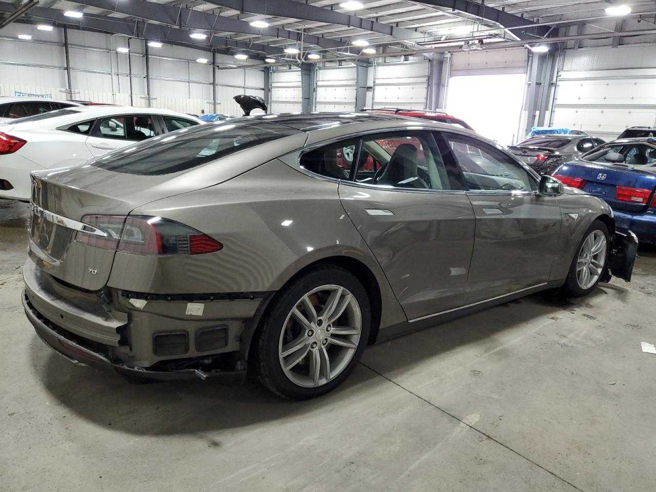 Lot #2820665336 2015 TESLA MODEL S 70