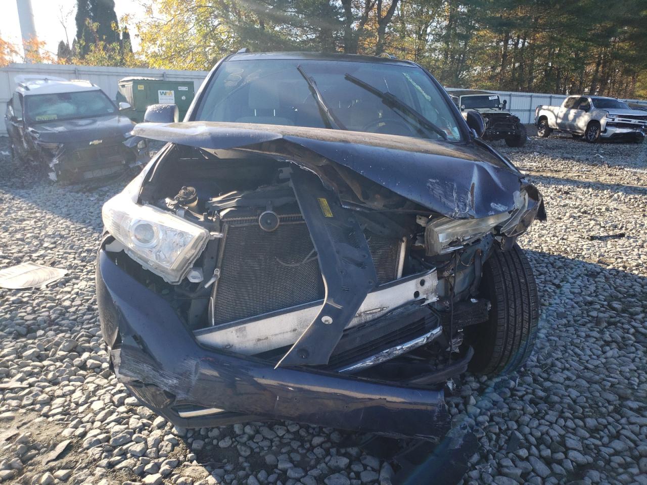 5TDBK3EHXBS046955 2011 Toyota Highlander Base