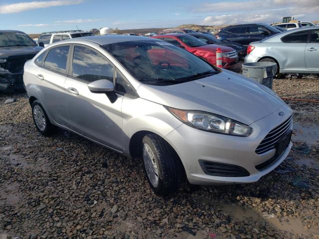  FORD FIESTA 2017 Сріблястий