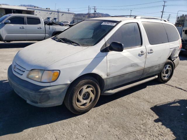 2002 Toyota Sienna LE