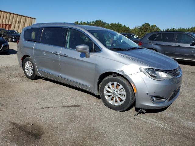 2C4RC1BG5JR233765 | 2018 Chrysler pacifica touring l