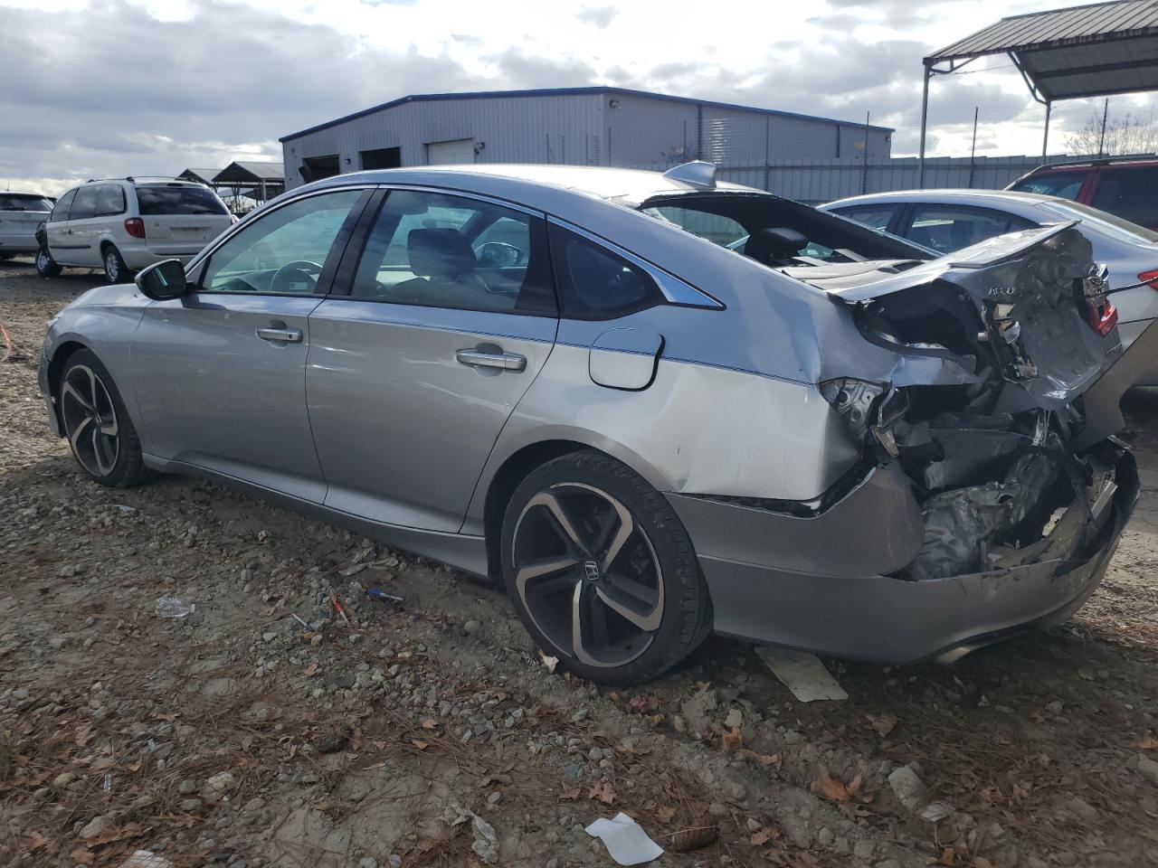 1HGCV1F37JA102205 HONDA ACCORD 2018