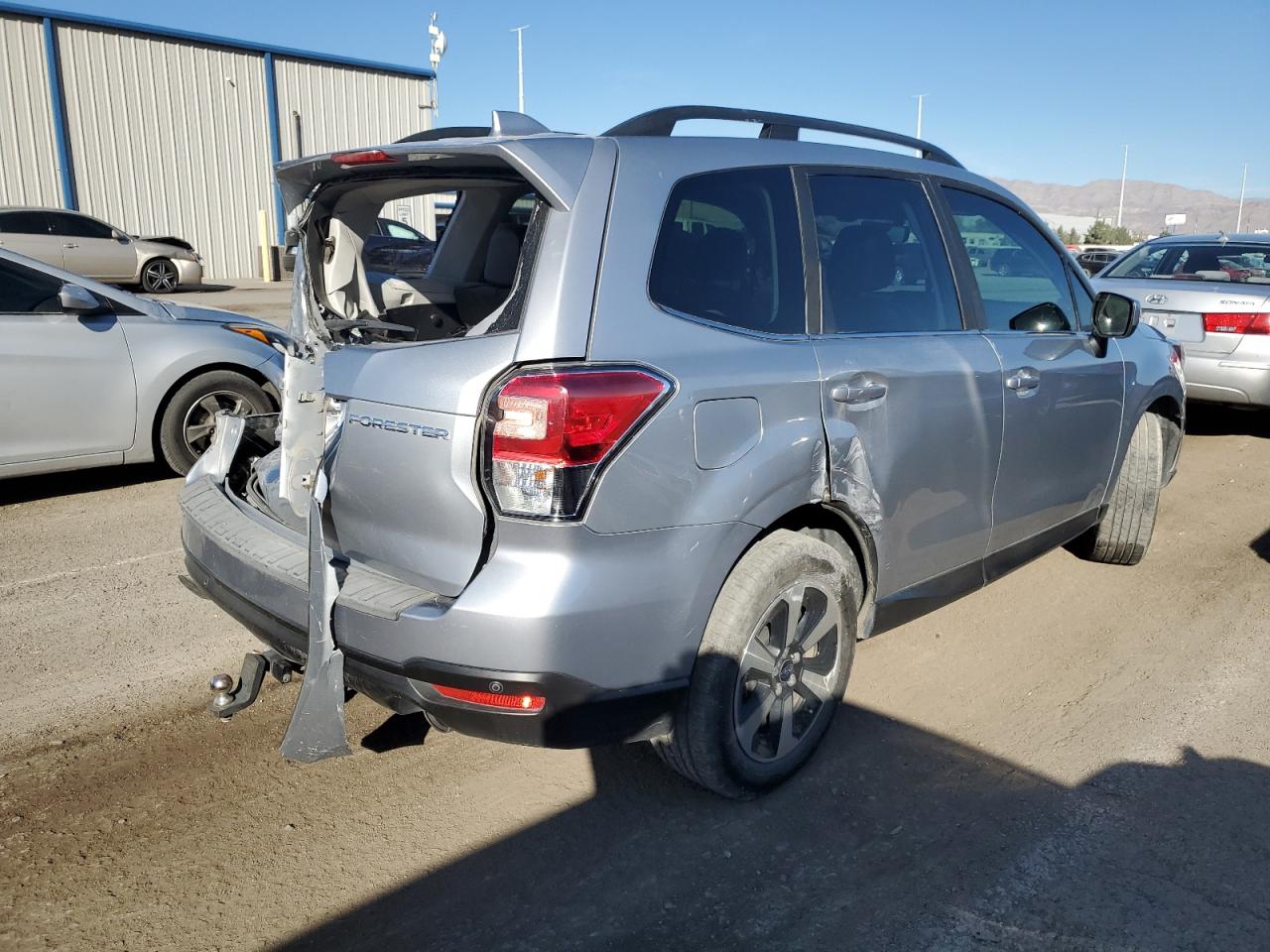 2018 Subaru Forester 2.5I Limited vin: JF2SJARC0JH545080