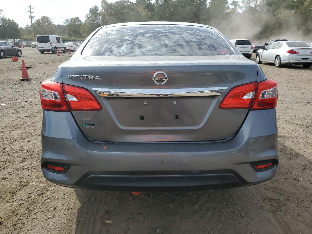VIN: 3N1AB7AP6JY262084 2018 NISSAN SENTRA