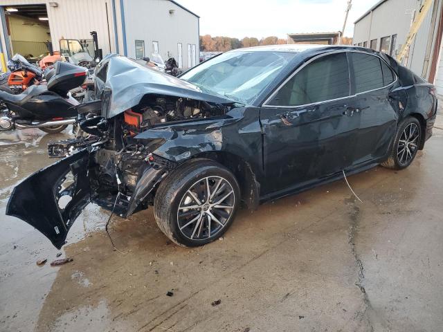 Lot #2500794133 2023 TOYOTA CAMRY SE N salvage car