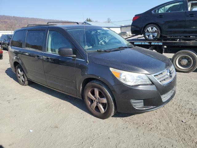 2V4RW3DG9BR670627 2011 Volkswagen Routan Se