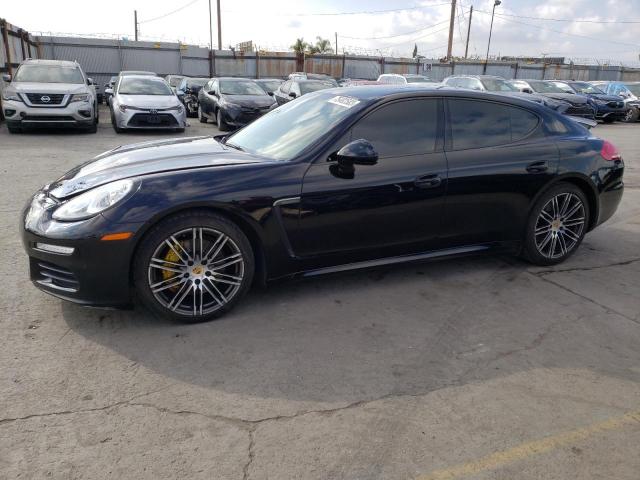 2016 Porsche Panamera 