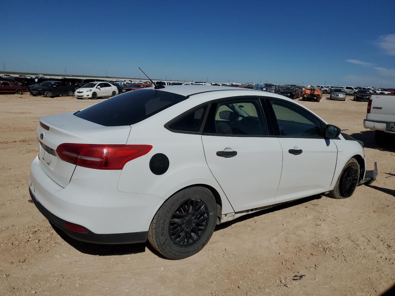 1FADP3E24GL331185 FORD FOCUS 2016