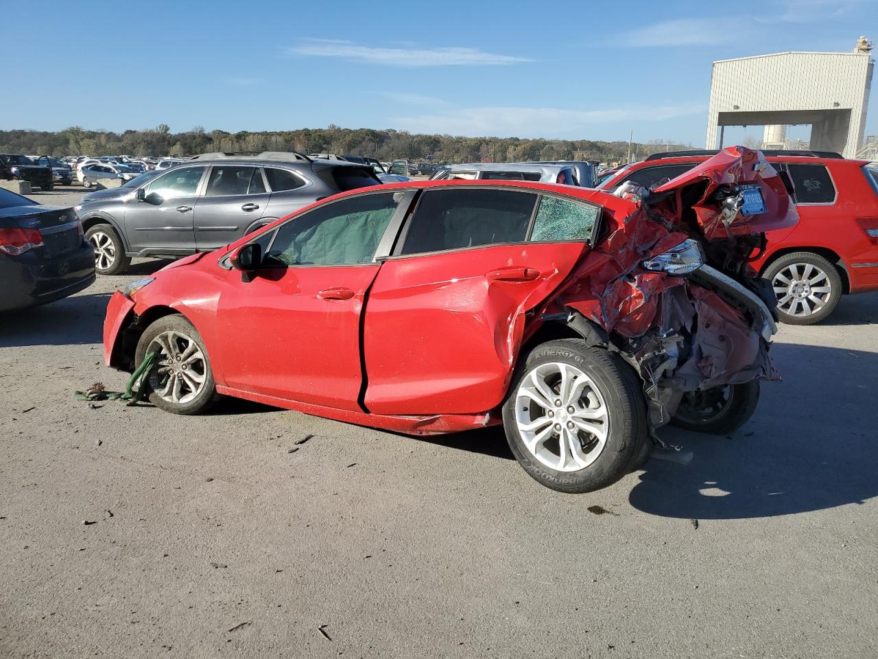 2019 Chevrolet Cruze Ls vin: 1G1BC5SM2K7106594