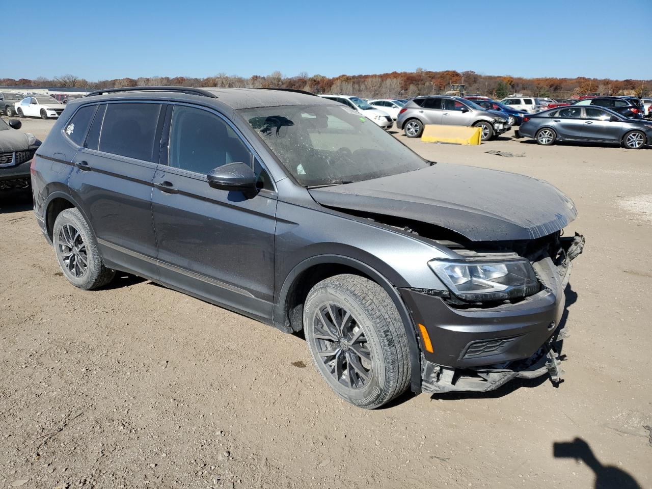 2020 Volkswagen Tiguan Se vin: 3VV2B7AX2LM097695