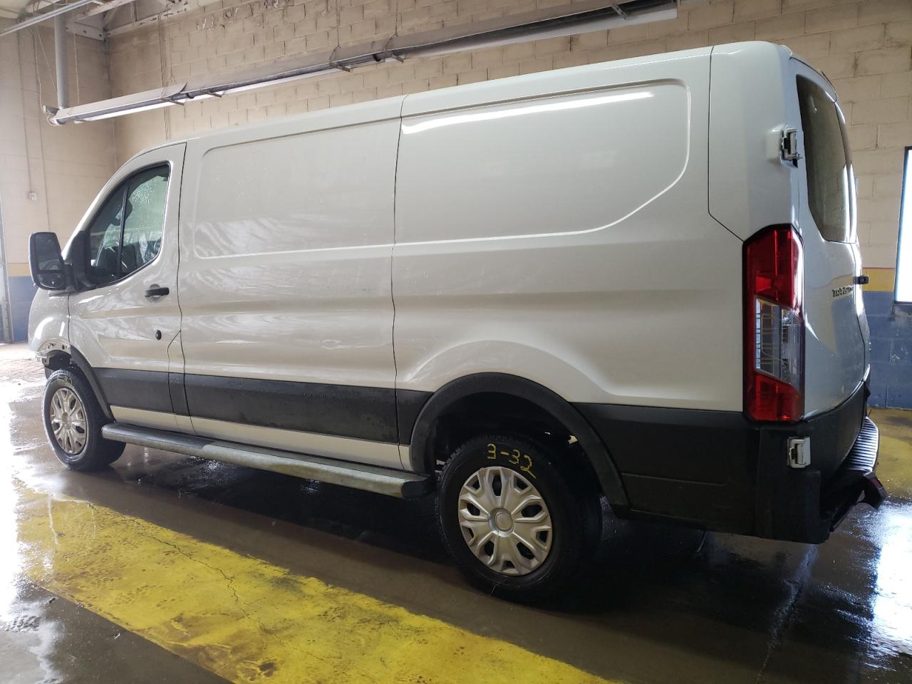 1FTBR1Y81NKA09123 FORD TRANSIT 2022