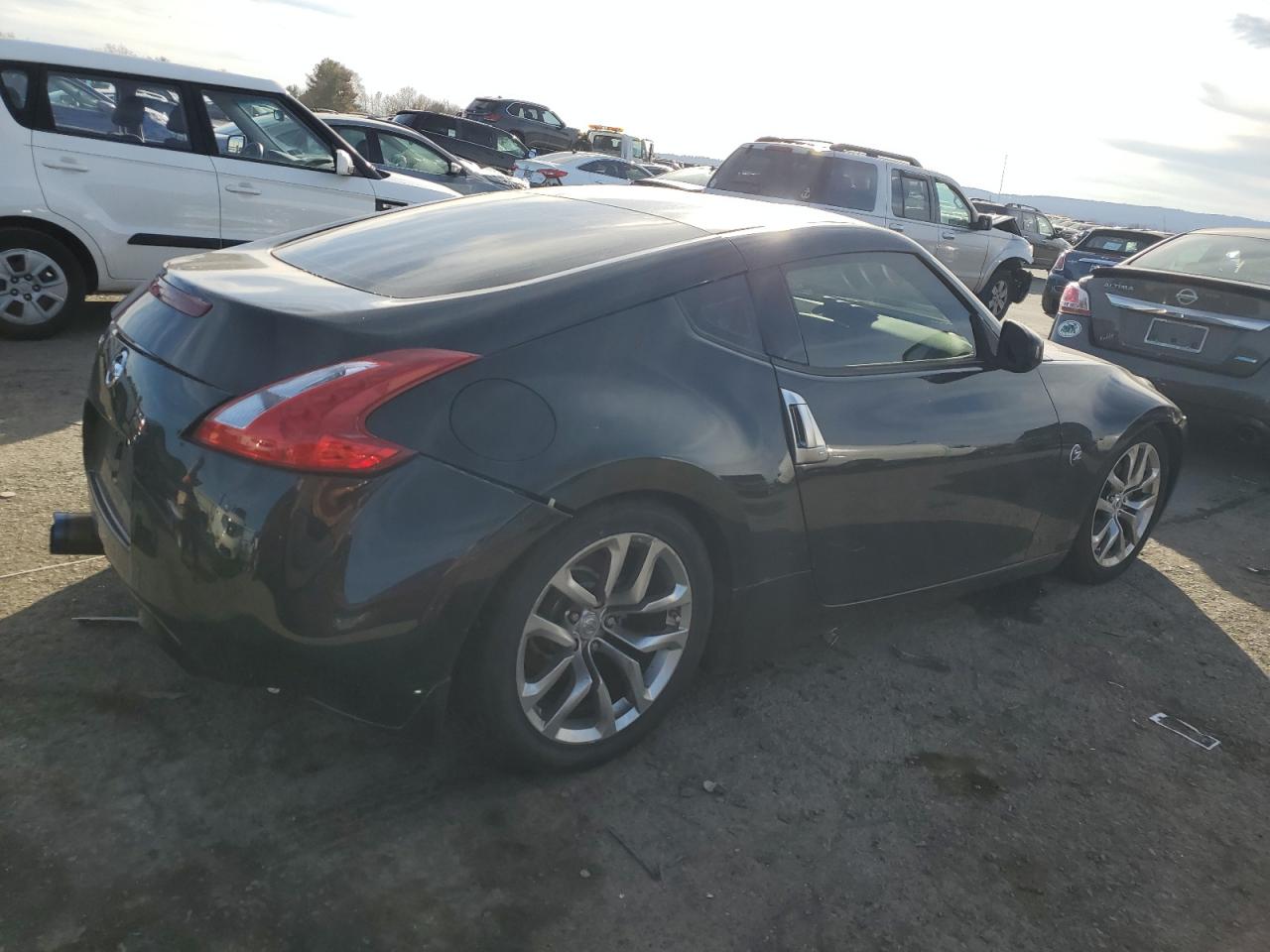 NISSAN 370Z BASE