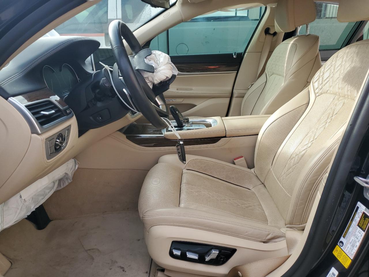 2018 BMW 740 I vin: WBA7E2C52JG742036