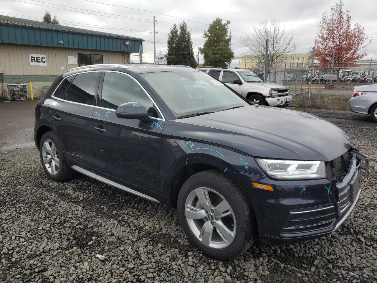 2018 Audi Q5 Premium Plus vin: WA1BNAFY2J2026497