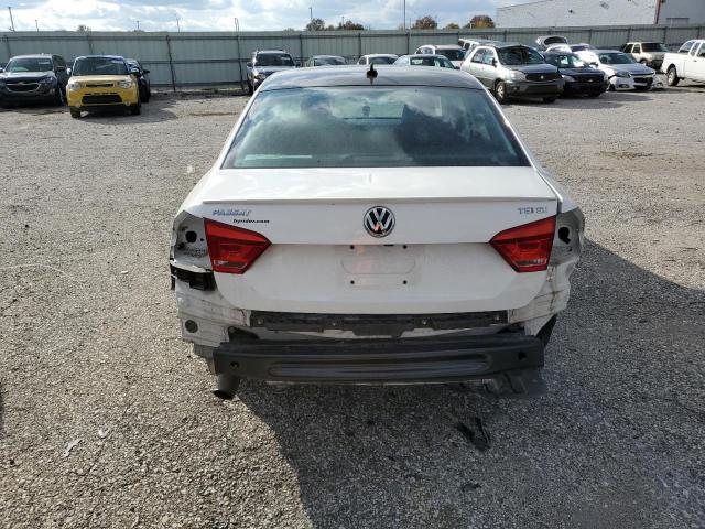 1VWBT7A3XFC002957 | 2015 VOLKSWAGEN PASSAT SE